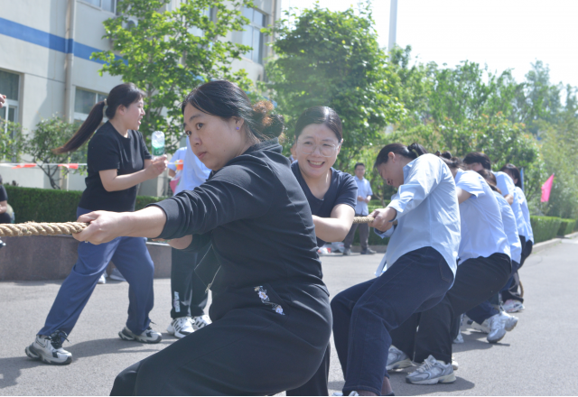 迎五一，展風(fēng)采——新風(fēng)光第二十一屆春季運動(dòng)會(huì )召開(kāi)